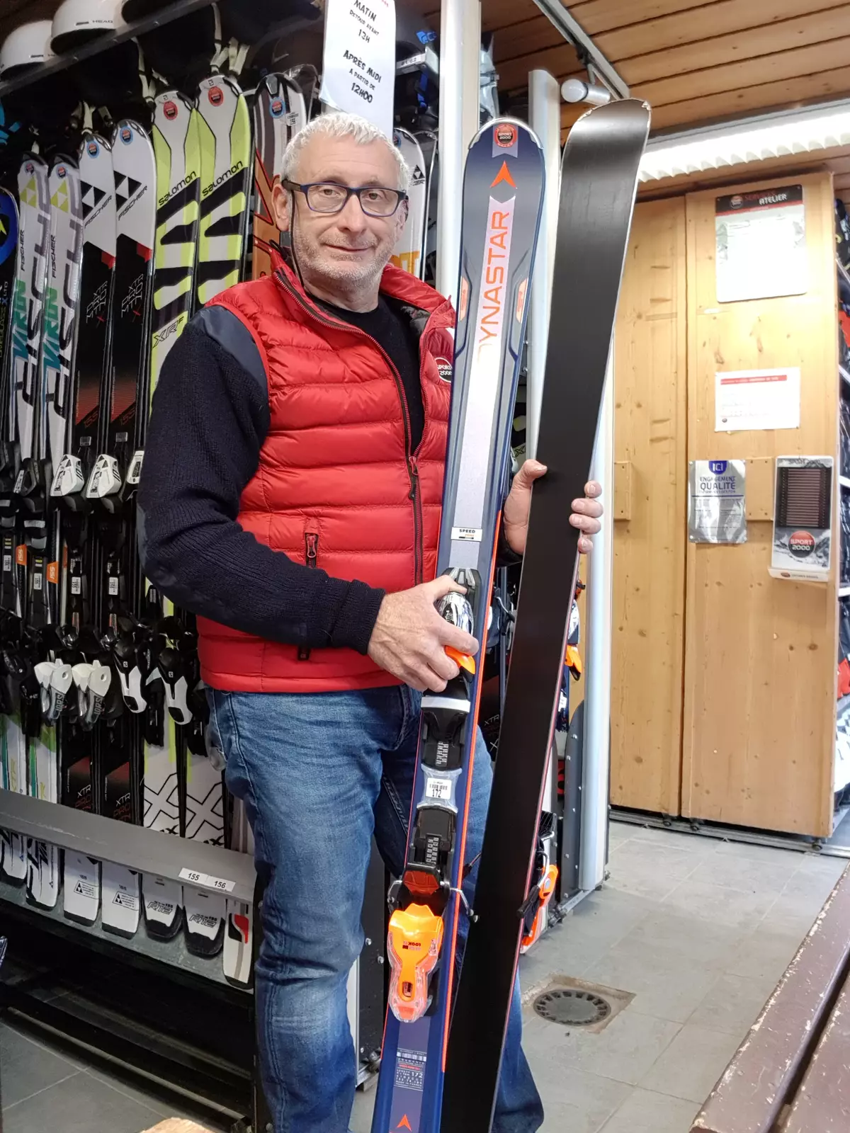 location skis sport 2000 le tiapi Mijoux  Le boss