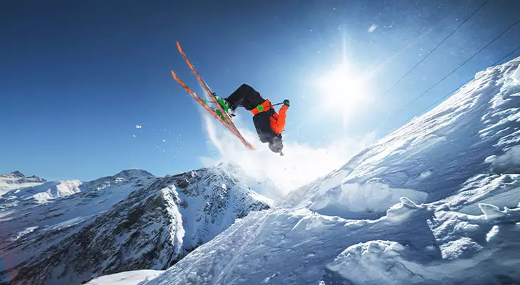 Comment choisir ses skis Freestyle