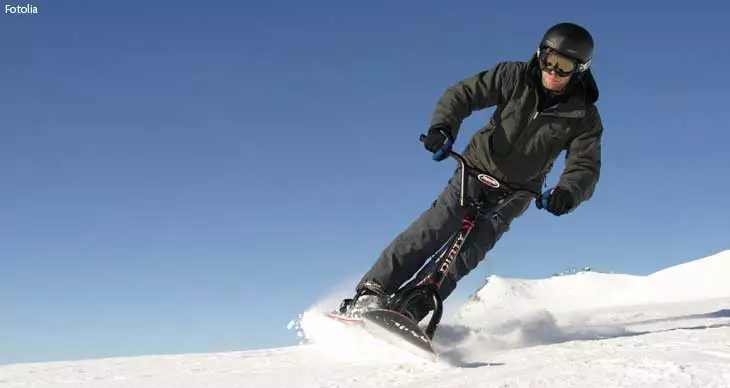 Location snowscoot Sport 2000 : entre snowboard et motocross