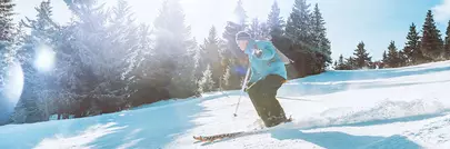 skieuse ski alpin foret