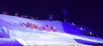 moniteurs esf descente piste de ski de nuit
