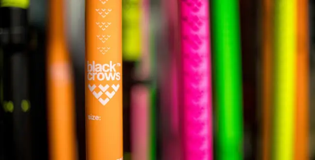 Spatules de skis Black Crows en location chez Ardent Sports, Morzine